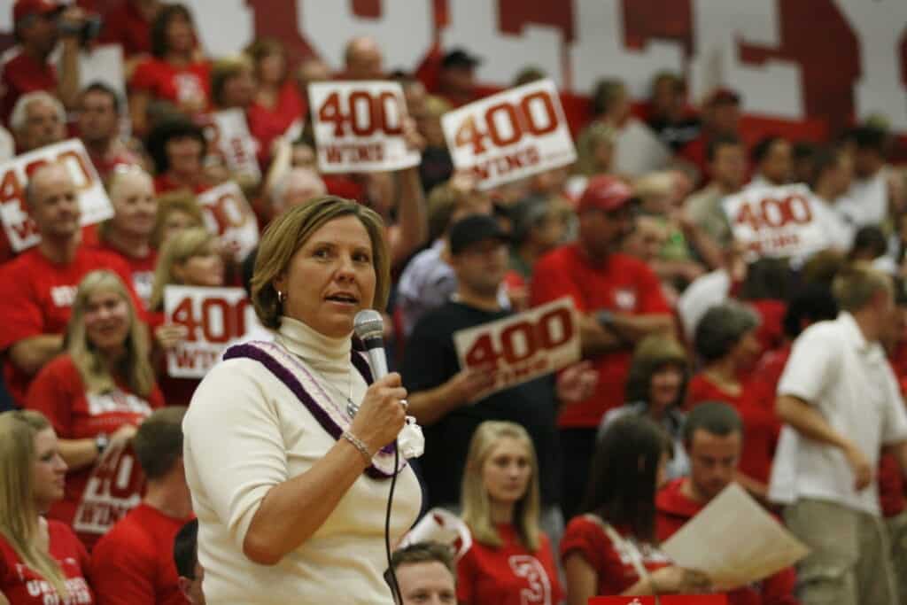 Volleyball,Head Volleyball Coach,Volleyball Coach,Coach,Co-Author,Book,Sports Book,Utah Utes,Stop Competing and Start Winning: The Business of Coaching,Author,Beth Launiere,Coaching Book,Coaching Resources